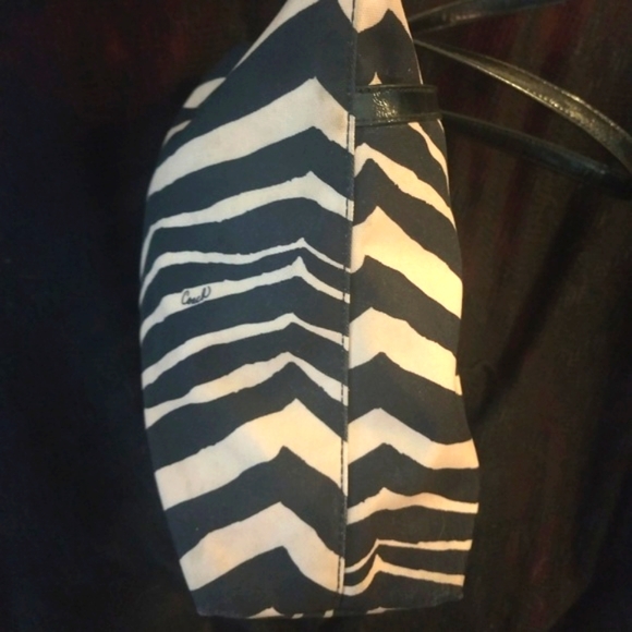COPY - Coach zebra print handbag - Picture 6 of 8
